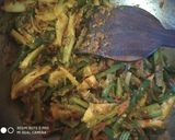 भिन्डी आलू की सब्जी (Bhindi Aloo Sabzi Recipe in Hindi) रेसिपी चरण 4 फोटो