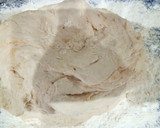 Foto del paso 4 de la receta: Pan de Aceite y Escamas de Sal de Pimentón de la Vera