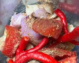 Foto langkah ke 2 dari resep Orek tempe pedas manis.