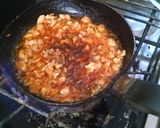 A picture of step 2 of Chicken veg macroni roll.