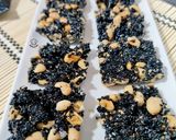 Foto del paso 6 de la receta: Snack de sésamo negro y cacahuetes