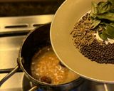 A picture of step 4 of South Indian style Nariyal Dhania Patta Chutney.