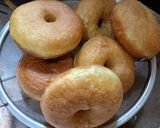 Foto langkah ke 6 dari resep Donat Pandan Suji.