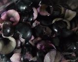 A picture of step 1 of Indian jamun Jam recipe.