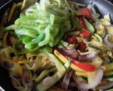 Foto del paso 4 de la receta: Pepino de guiso salteado!!!