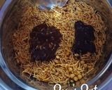 A picture of step 3 of Street Style Bhujiya Bhel.