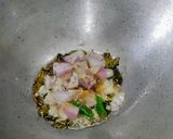 A picture of step 2 of Rava/ Semolina Upma with Winter Veggie and Chutney.