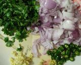 A picture of step 3 of Aloo paratha.
