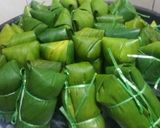 รูปขั้นตอนการทำที่ 10 ของ ข้าวต้มมัด (สูตรเร่งรัด)