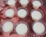 Foto langkah ke 2 dari resep Puding Sutra Sirup ABC.