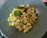 Foto langkah ke 3 dari resep Kare Ayam Tahu Wortel.