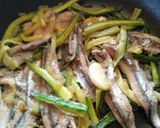 A picture of step 2 of Spaghetti with Fresh Anchovies, Zucchini, and Toasted Breadcrumbs.