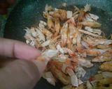 Foto langkah ke 2 dari resep Kaldu bubuk dari kulit dan kepala udang.