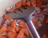 Gambar langkah 2 resipi Sayur Goreng.