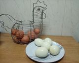 Foto del paso 3 de la receta: ✅🗣📢 Huevos rellenos de atún 🥚