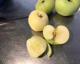 Une image de l'étape 1 de Compote de prunes et pommes du jardin au sucre de canne.
