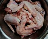 Foto langkah ke 1 dari resep Barbeque Spicy Chicken Wings.