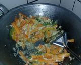 Foto langkah ke 4 dari resep Orak arik sayur dan telur.