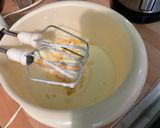 Une image de l'étape 5 de Gâteau au skyr abricots et groseilles (sucre glace et levure).