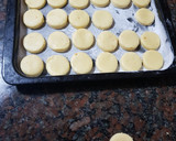 Foto del paso 5 de la receta: Alfajores de maizena dulce de leche con un toque de coñac