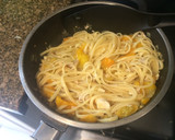 Foto del paso 5 de la receta: Salsa de tomatitos amarillos y pollo para pasta