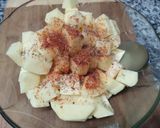 Foto del paso 1 de la receta: Papitas en cubos (en freidora de aire)