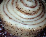 Foto del paso 8 de la receta: Cinnamon Roll Cake con Glaseado Tradicional
