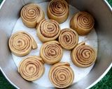 A picture of step 7 of Cinnamon coconut rolls.
