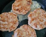 Foto del paso 7 de la receta: Hamburguesa de cerdo como si fuera un bocadillo cubano