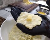 Foto del paso 5 de la receta: Bombas de papa y arroz con corazón de queso