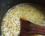A picture of step 3 of Garlic khichri.