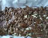 Foto del paso 5 de la receta: Crujiente de tres chocolates