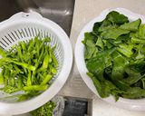 Hình bước làm 1 của món Cải làn xào ham