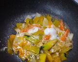 รูปขั้นตอนการทำที่ 4 ของ ฟักทองแครอทผัดไข่