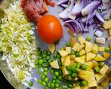 વેજીટેબલ ઉપમા (Vegetable Upma Recipe In Gujarati) રેસીપી સ્ટેપ1ફોટો
