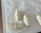 Foto del paso 2 de la receta: Croissants de kinder choco Bons facilísimos