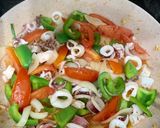 Hình bước làm 3 của món Mực xào sate