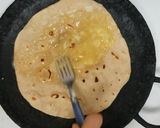 A picture of step 4 of Mexican avocado cheese taco.