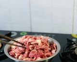 Hình bước làm 1 của món Bún Bò Kho