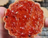 Foto del paso 12 de la receta: 🫖 Galletitas rellenas con dulce de leche o dulce de frambuesa 🫖Masa de mantequilla de maní al cacao