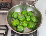 भरलेली ढोबळी मिरची/ भरलेली शिमला मिरची/ stuffed Shimla mirchi/ stuffed capsicum - मराठी रेसिपी रेसिपी स्टेप 10 फोटो