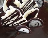 Foto langkah ke 8 dari resep Triple Chocolate Mousse Cake..