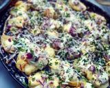Foto del paso 3 de la receta: Papas con queso y cebolla morada