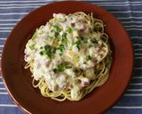 Foto del paso 4 de la receta: Espaguetis con jamón y panceta en salsa de queso
