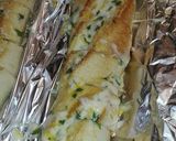 Foto del paso 6 de la receta: Barra rellena de pechuga queso gratinada con ajo perejil y cuatro quesos