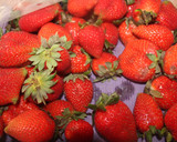 Foto del paso 2 de la receta: Fresas con secreto de anchoa