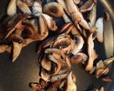 Foto del paso 2 de la receta: Hamburguesa con cebolla & hongos
