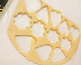 A picture of step 7 of Scottish shortbread cookies.