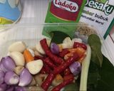 Foto langkah ke 1 dari resep Lontong Kikil Suroboyo.