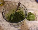 Foto del passaggio 3 della ricetta Spaghetti di verdure con pesto di rucola e crostini